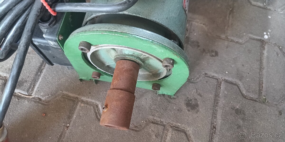 ELEKTROMOTOR 3F 400V 1,5Kw 1400ot/min - 4