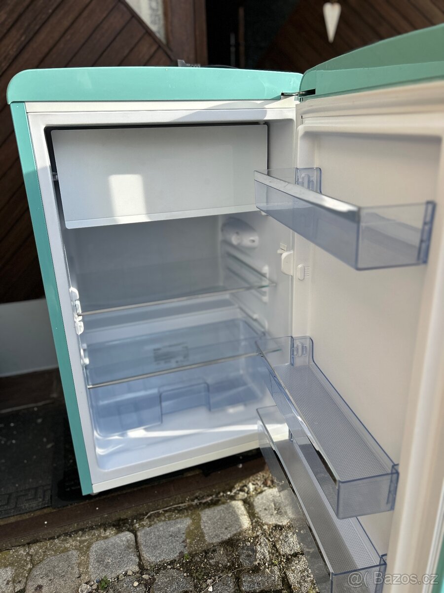 Amica retro lednice s mrazákem mala - 4