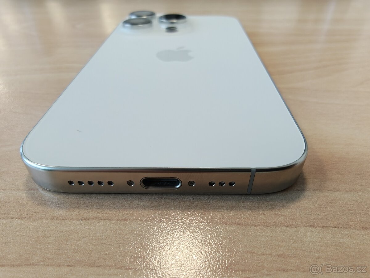 iPhone 16 PRO 128GB bílý titan ZÁRUKA + 20W adaptér - 4