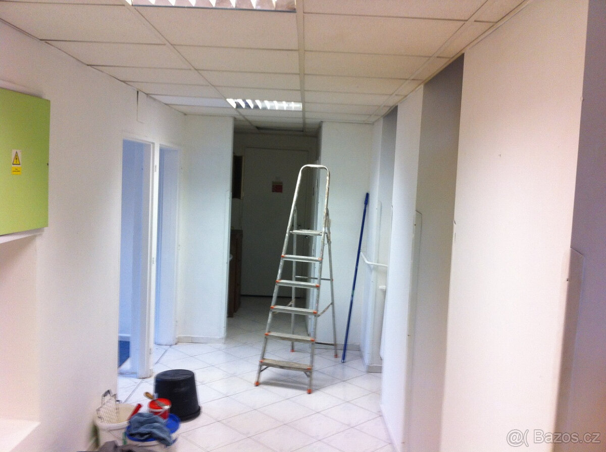 Na pronájem obchodní prostory(69 m2)v Třebíči-Přerovského ul - 4