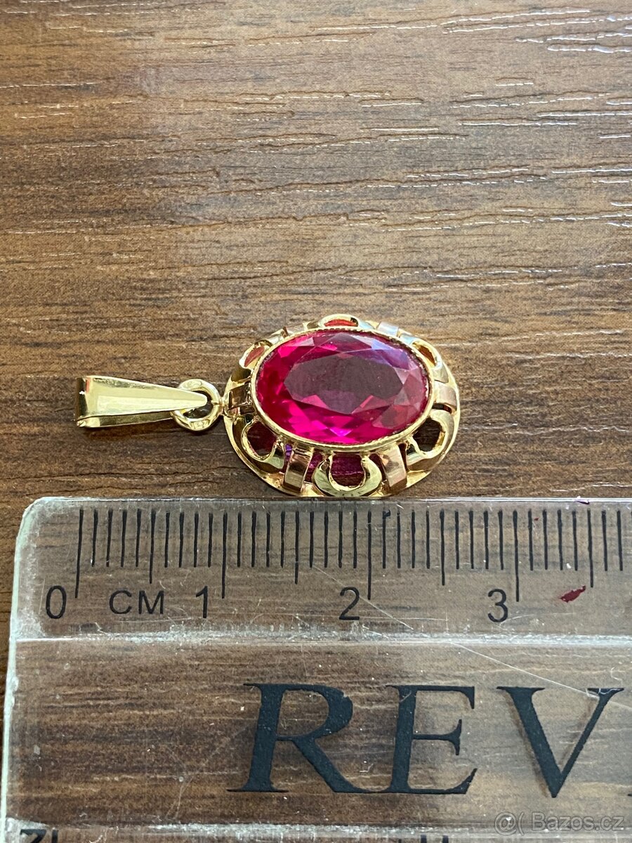 Zlatý přívěsek - 4