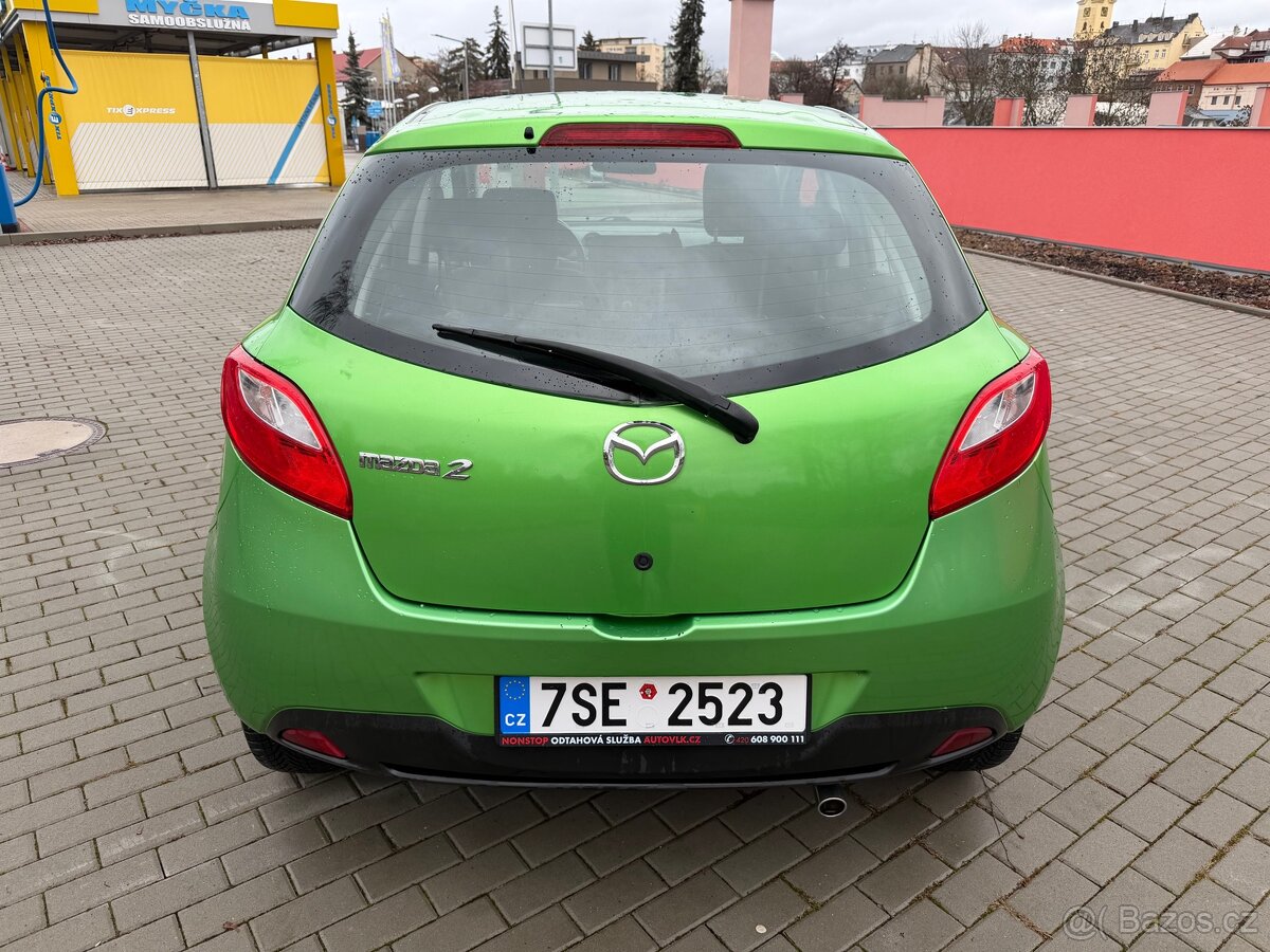 Prodám Mazda 2, 1.3i - 4