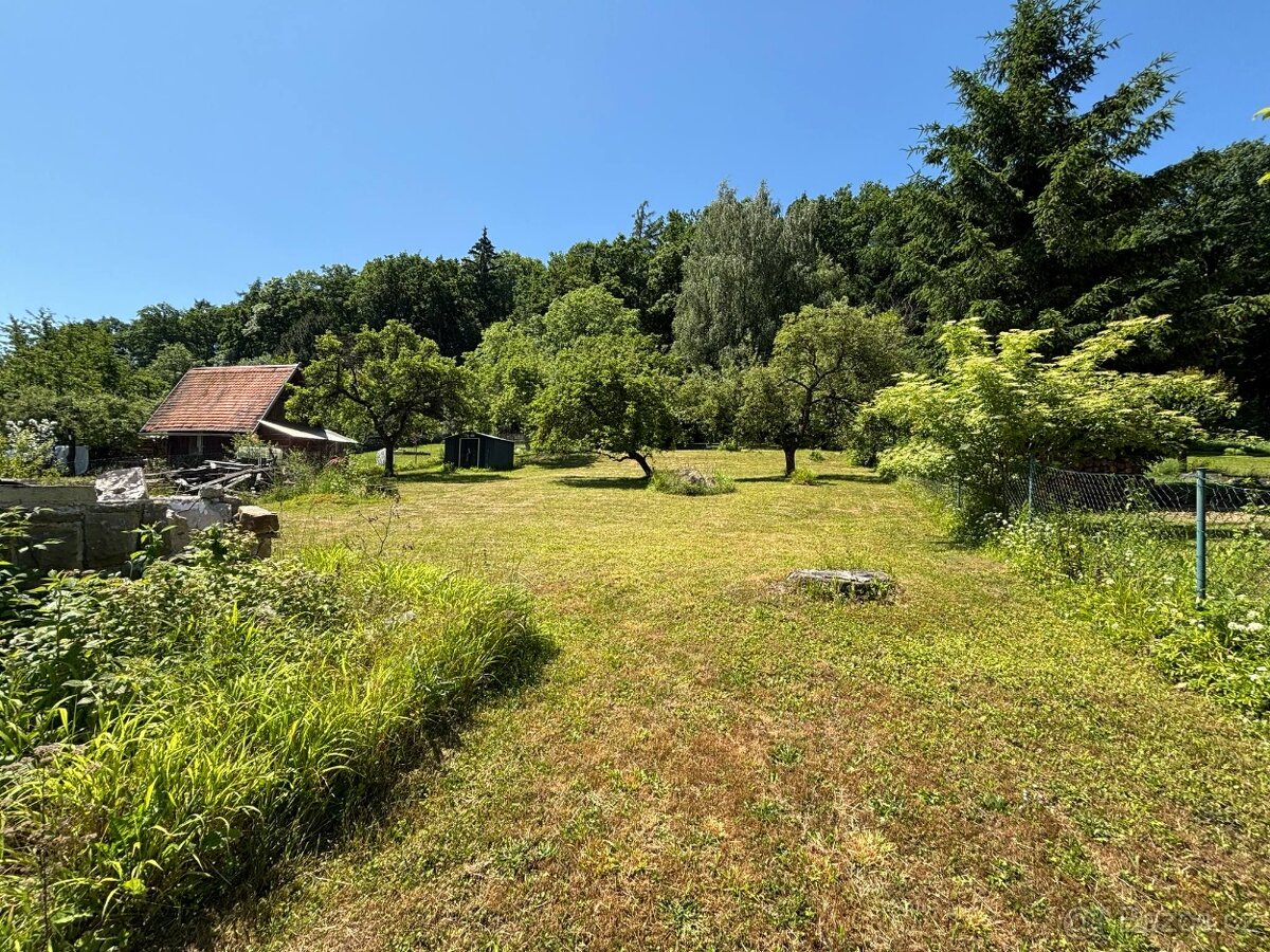 Prodej stavebního pozemku 1381 m² Strání - Květná - 4