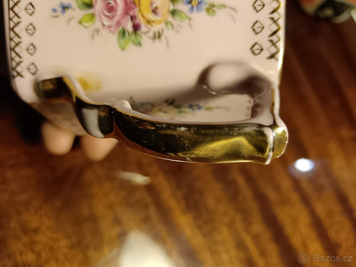 Hrneček z růžového porcelánu – zlacený dekor (1 ks) - 4