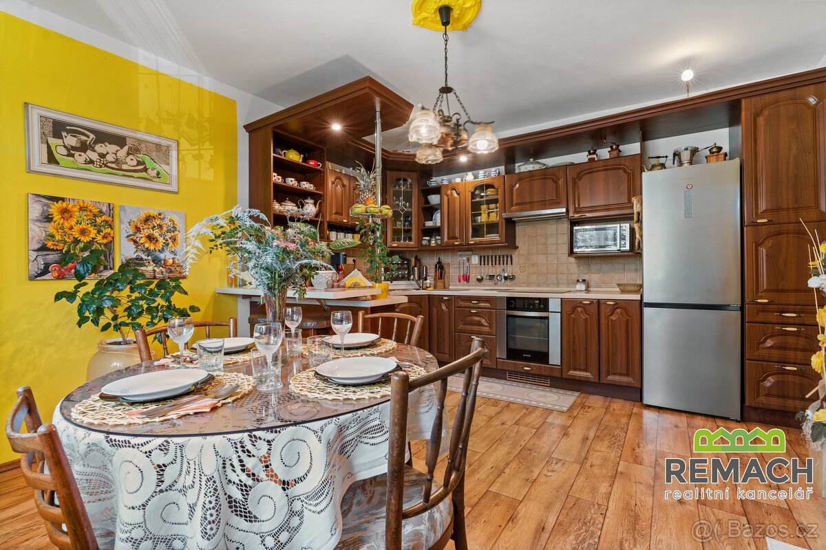 Prodej rodinné domy, 535 m² - Korytná, ev.č. 02798 - 4