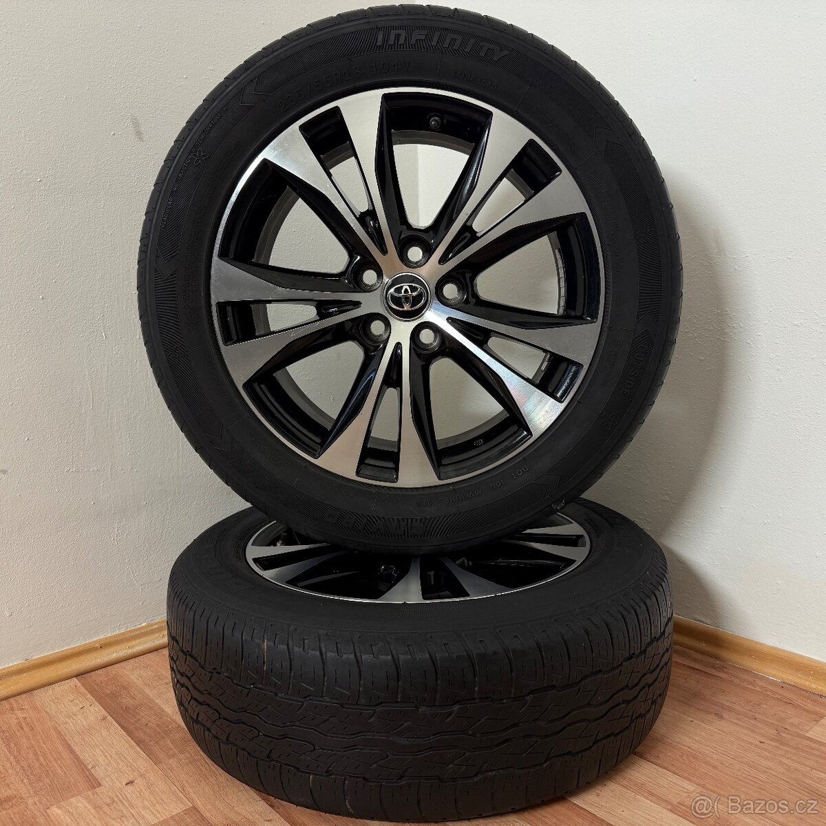 TOYOTA RAV4 5x114,3 R18 ET45+LETNÍ 235/55R18 5mm - 4