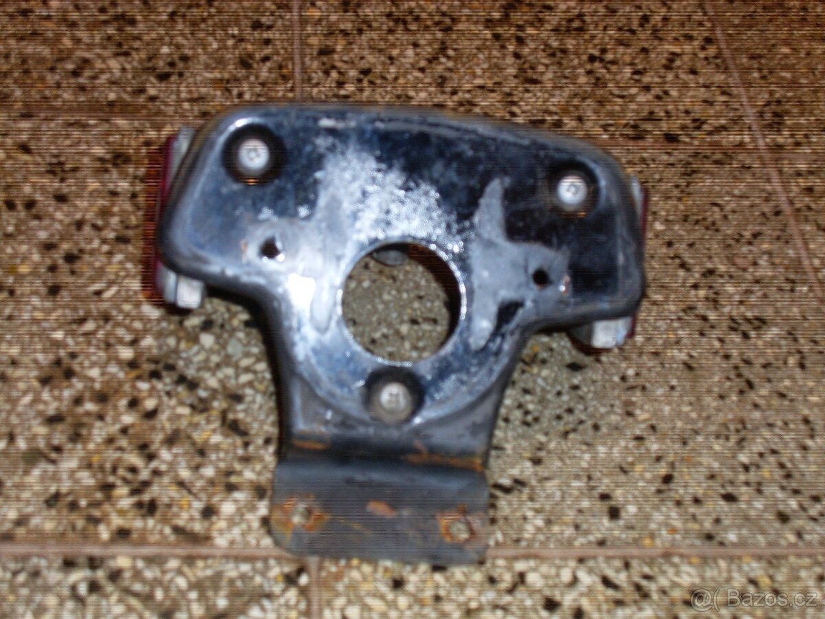 Držák zadního světla - 4