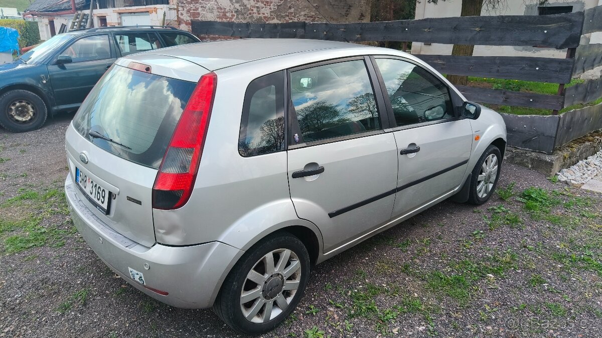 Ford Fiesta 1.4 AUTOMAT - 4