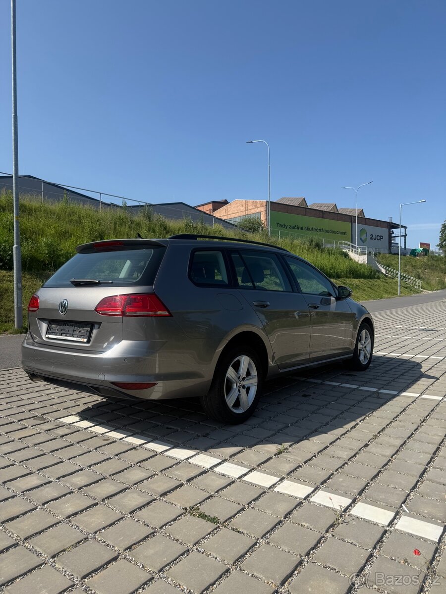 Volkswagen Golf 7 variant 1,6 TDI 81KW. Tažné,NAVI, LED - 4