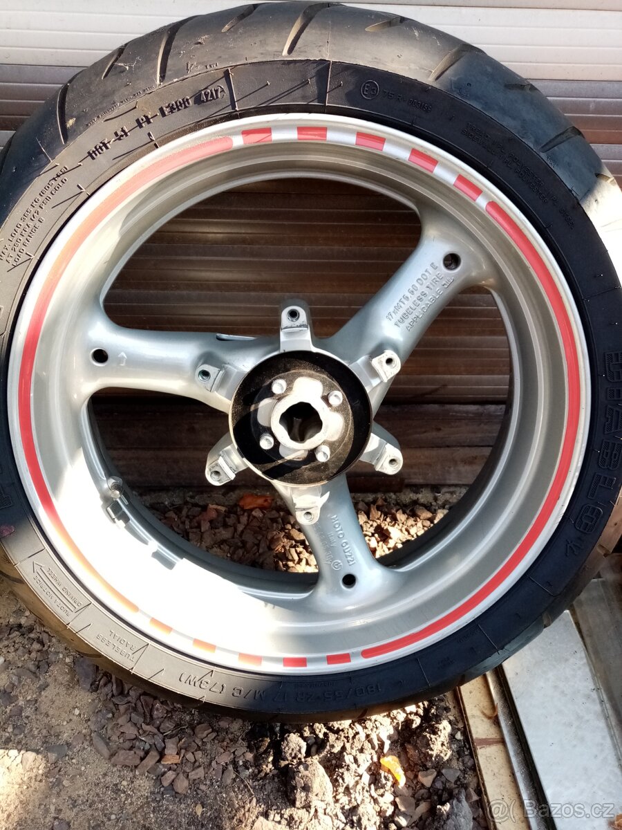 Moto guzzi breva 850 rv 06 - 4