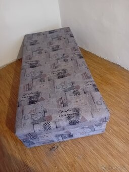 Postel s úložným prostorem - 4