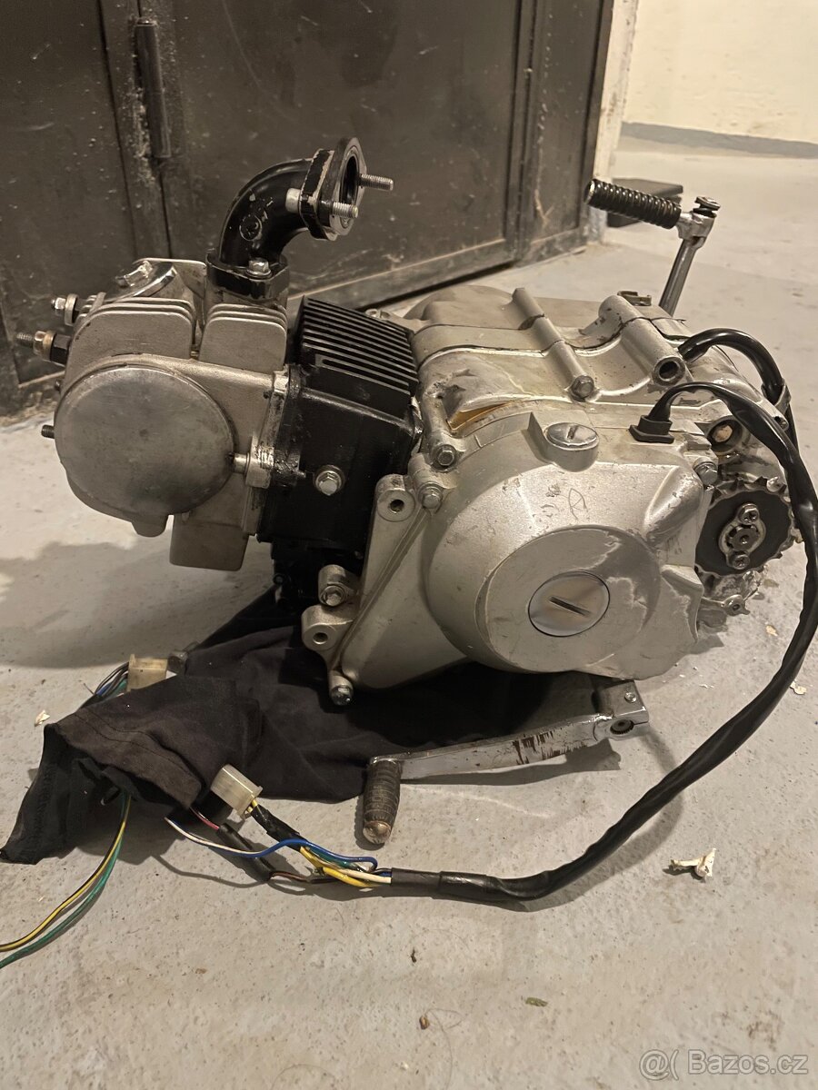 Motor Lifan 125ccm