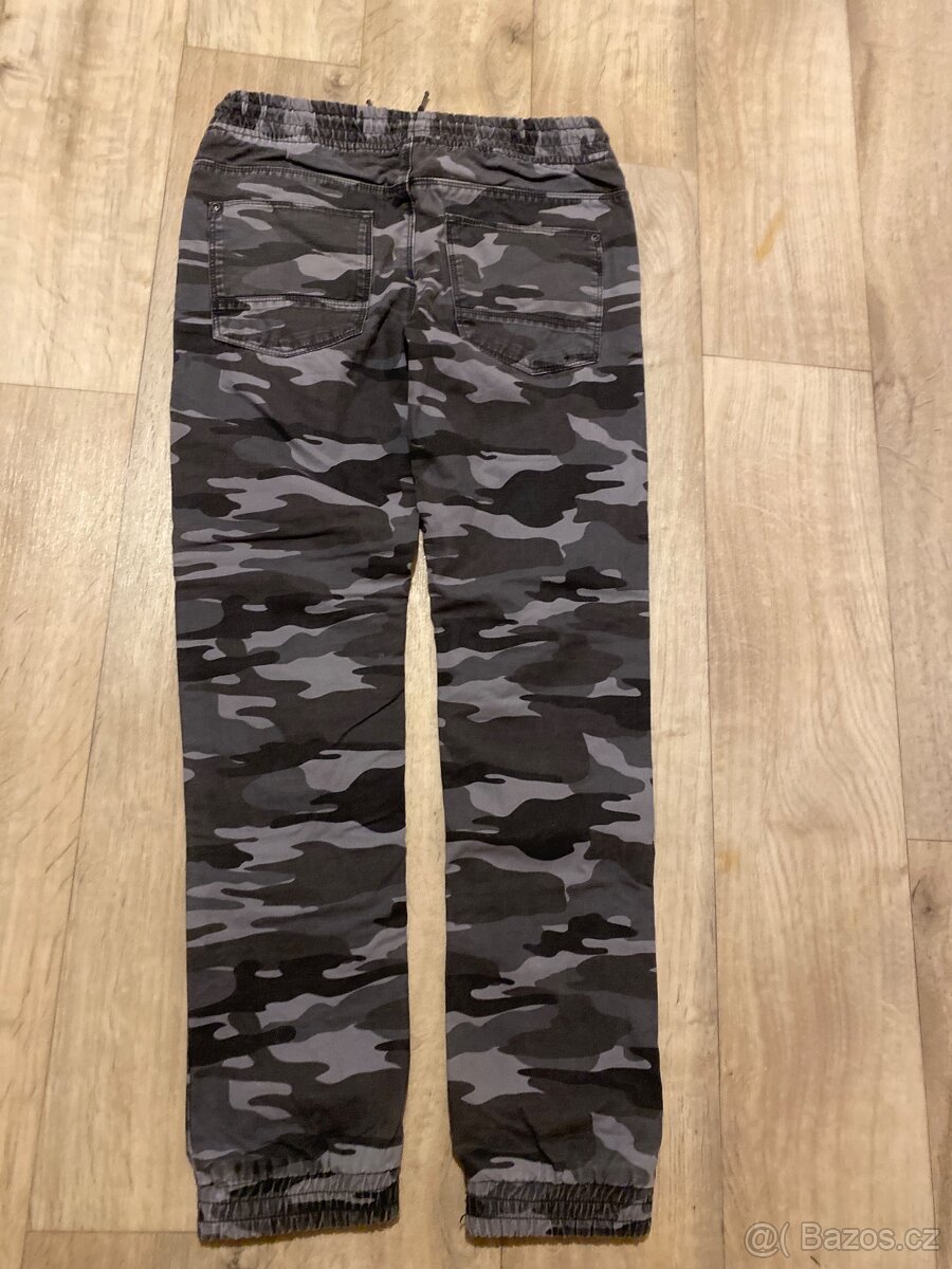 Chlapecké maskáčové zateplené vel.158 - 4