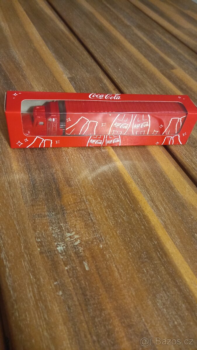 KAMIONY COCA COLA- NOVE - 4