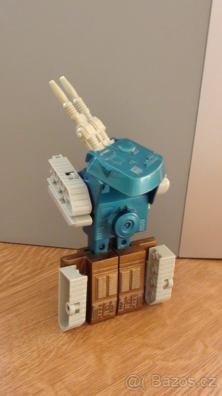 TRANSFORMER - RETRO - 4