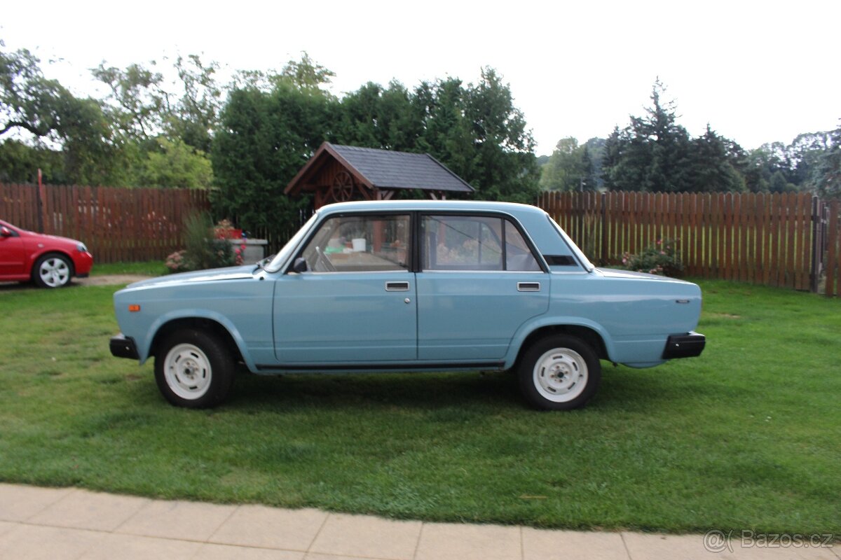 LADA 2107 - 4
