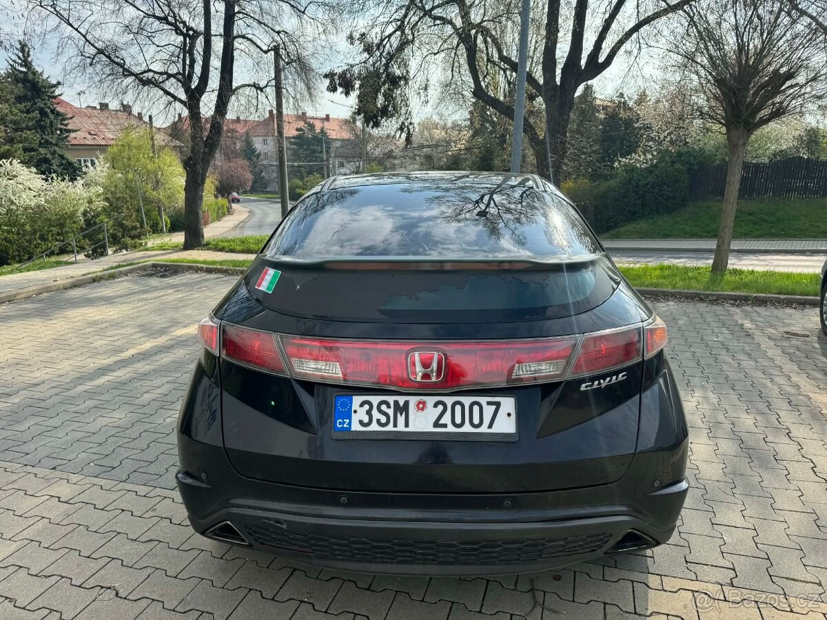 Honda Civic - 4