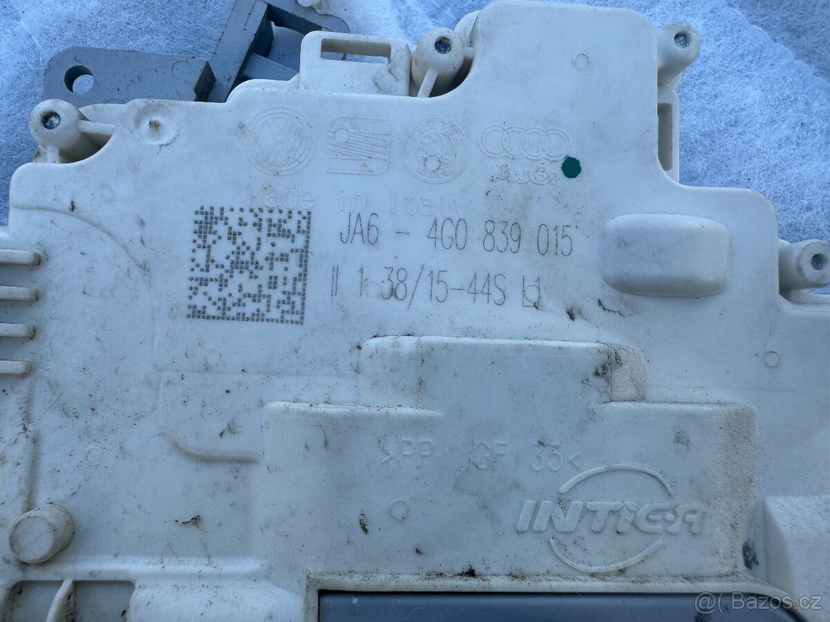 Dily levych zadnich dveri - Audi A6 4G/C7 avant - 4