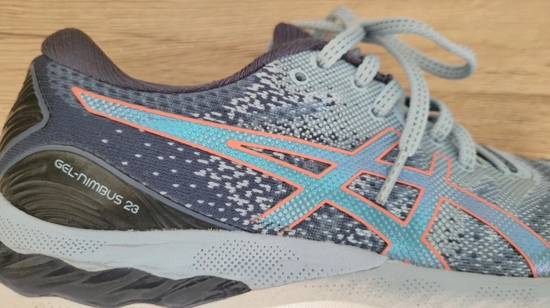 Boty sportovní zn. Asics, vel. 40.5 - 4