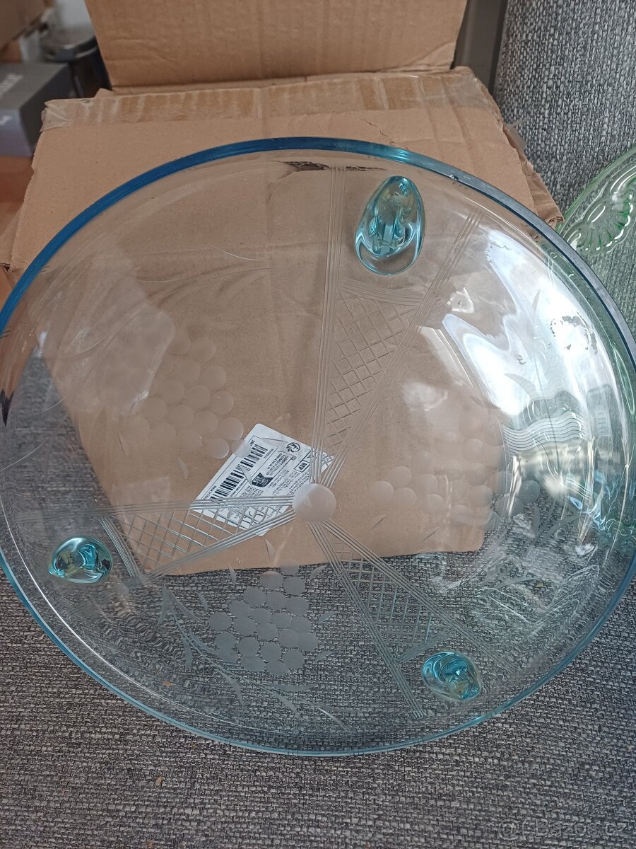 Skleněné mísy a tacy - 4