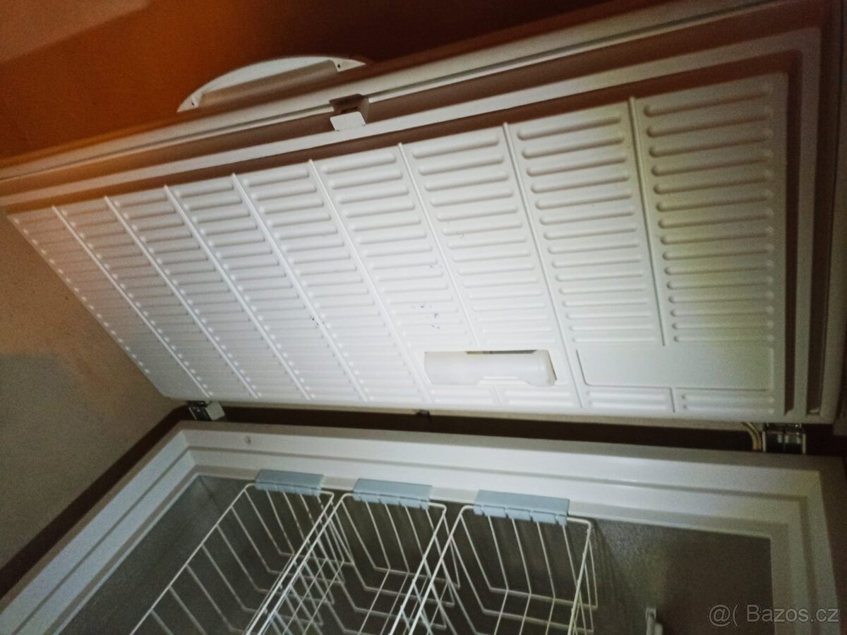 Prodám pultový mrazák Elektrolux - 4