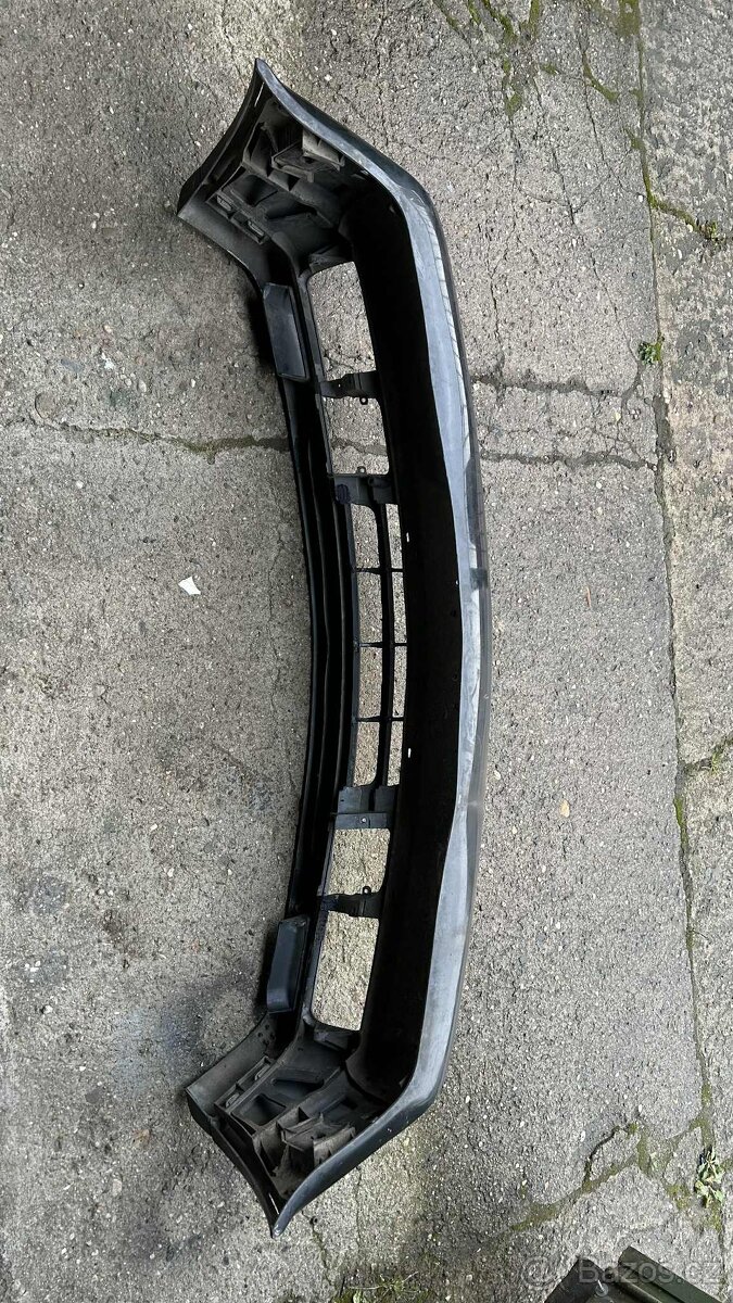 BMW E34 M5 přední nárazník - 4