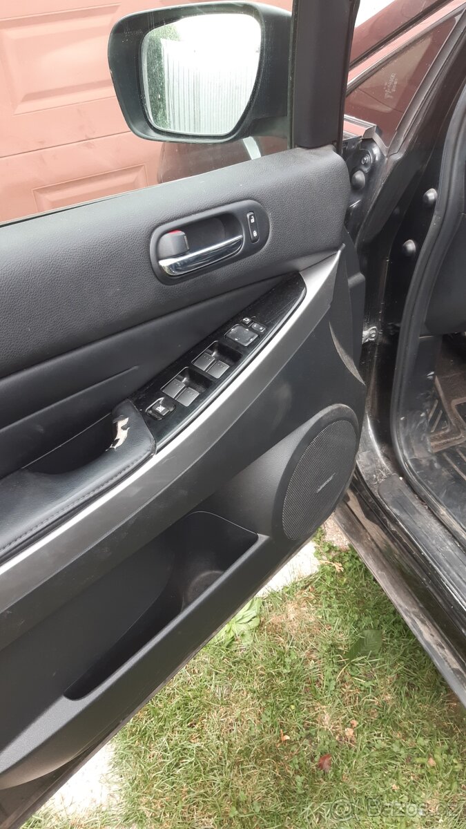 mazda cx7 na díly rok 2011 2,2d - 4