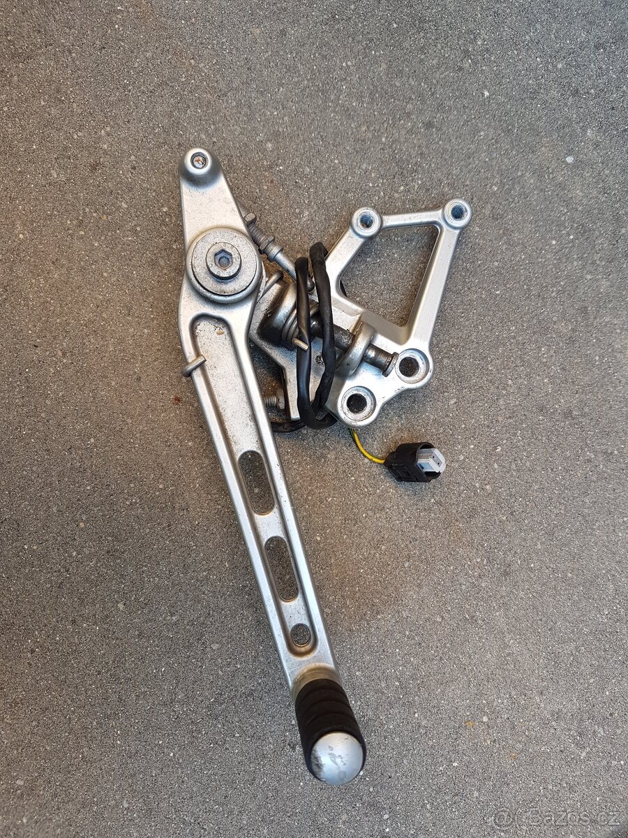 BMW R1100S brzdová páka - 4