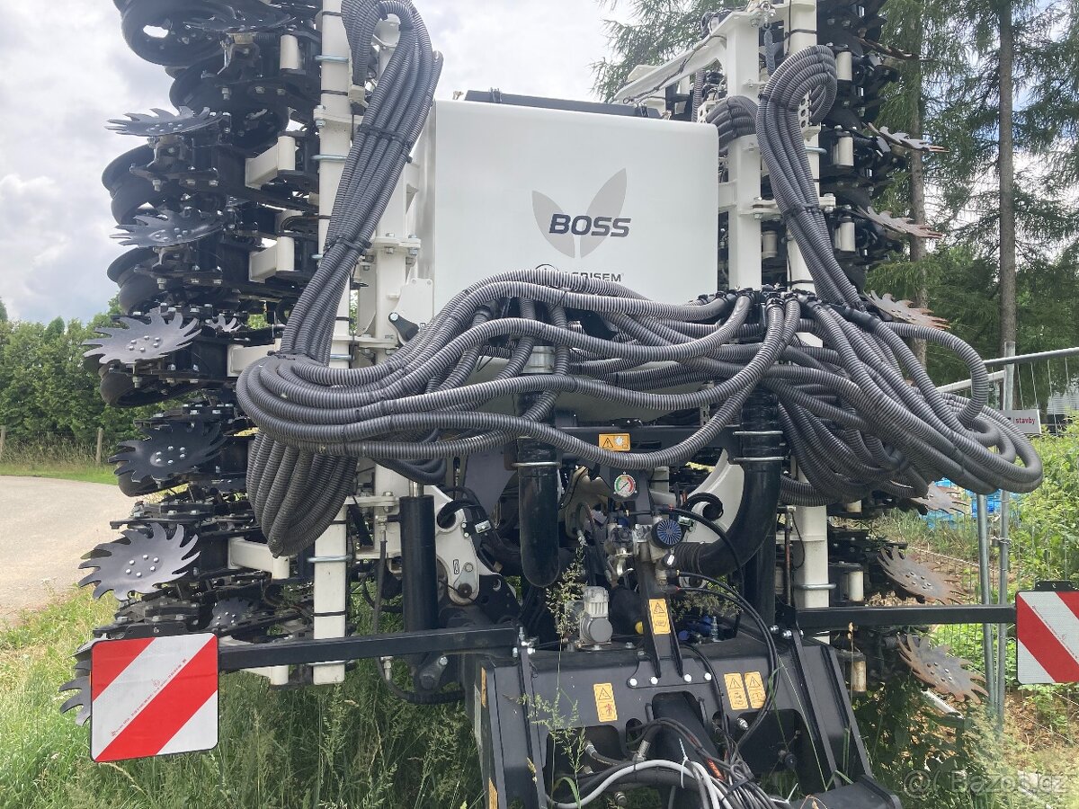 Prodám secí stroj no-till AGRISEM BOSS 36R16,7 - 4