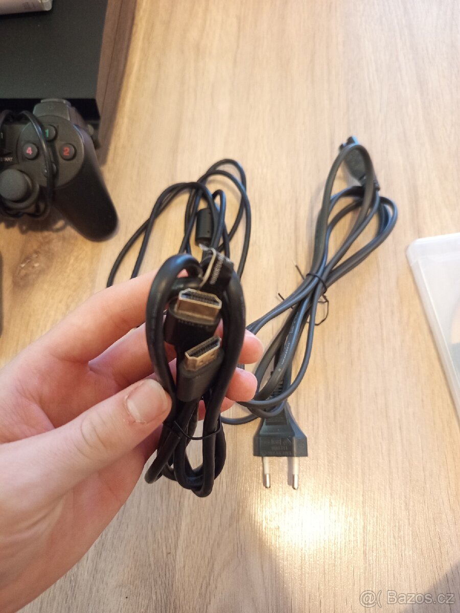 PlayStation 3 Slim BUNDLE - 4