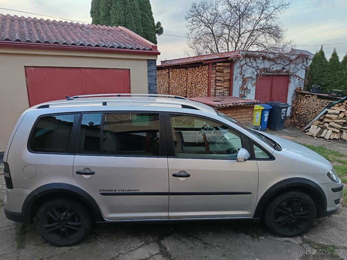 Volkswagen touran cross 2.0 tdi 125kw r.v. 2007 - 4