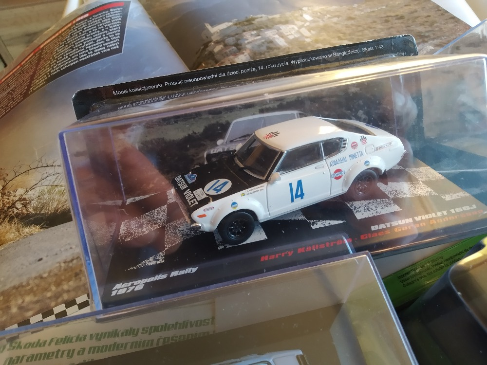 Modely aut 1:43 čtyři kusy - 4