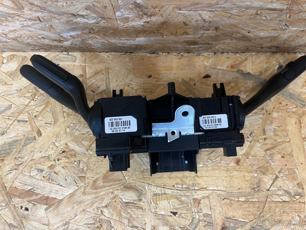 PÁČKY VOLANTU AUDI A6 4F 4F0953549A - 4