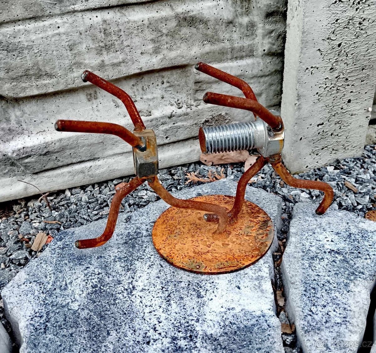 Šroubek honí matičku - 4