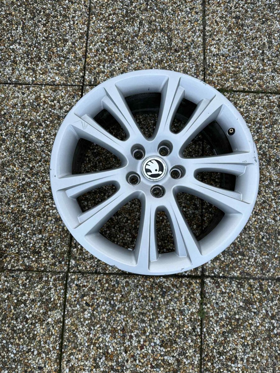 Prodám kola Škoda Zenith 5x112 R18 - 4