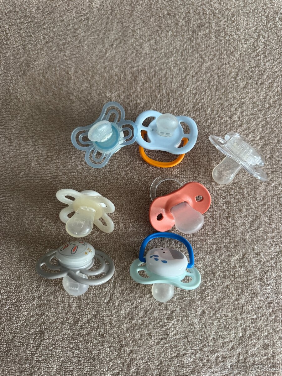 Plastové lahvičky Phillips Avent, dudlíky, krabička - 4