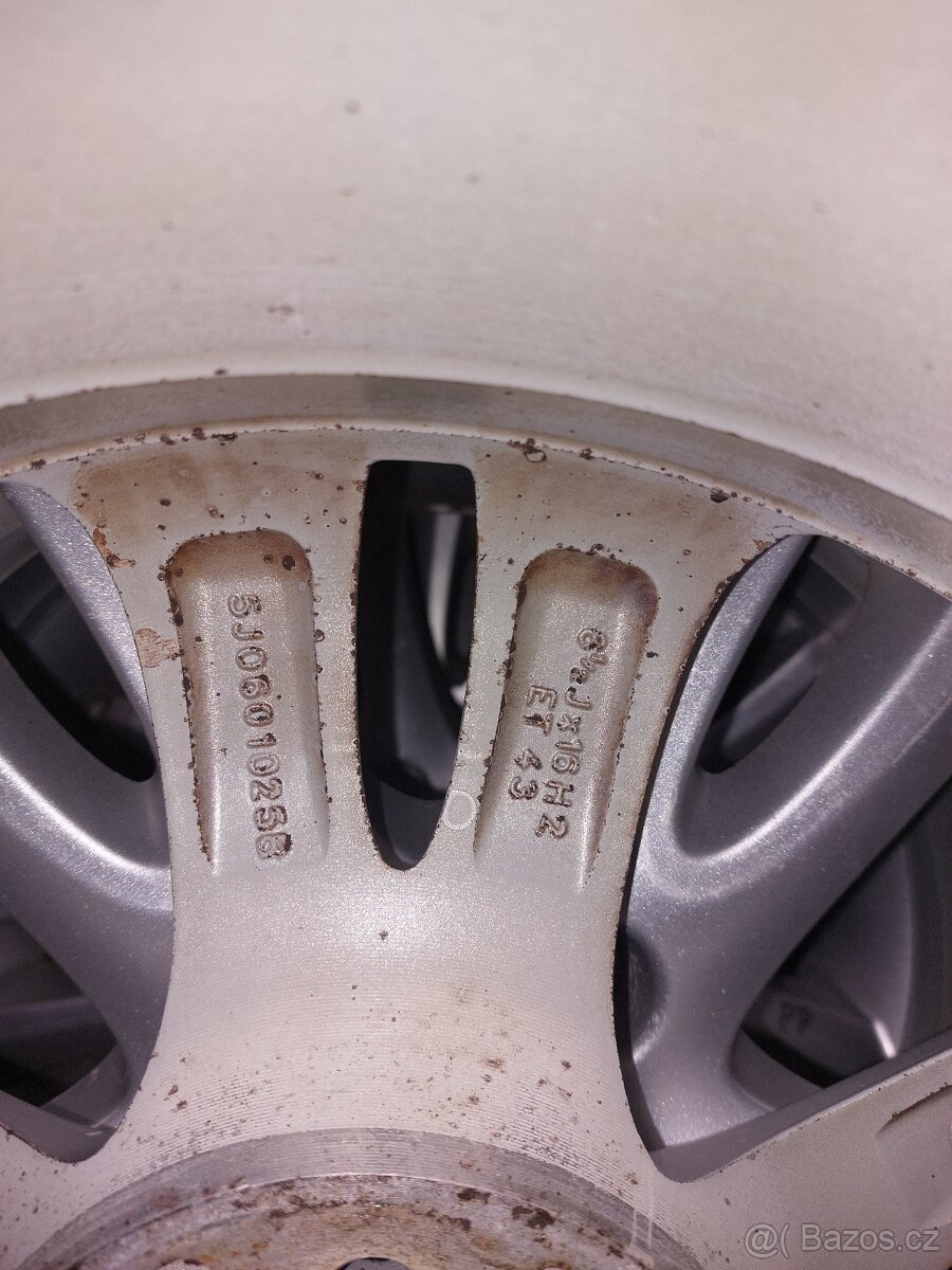 ALU disky Roomster - 4