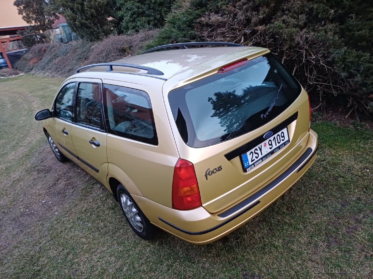 Ford Focus combi mk1 - 4