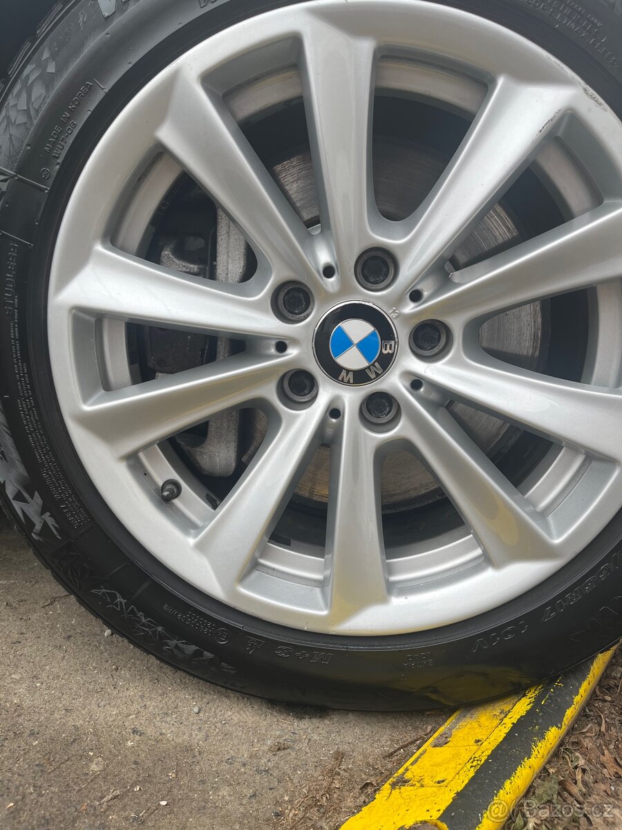 PRODÁM BMW F 11 - 4