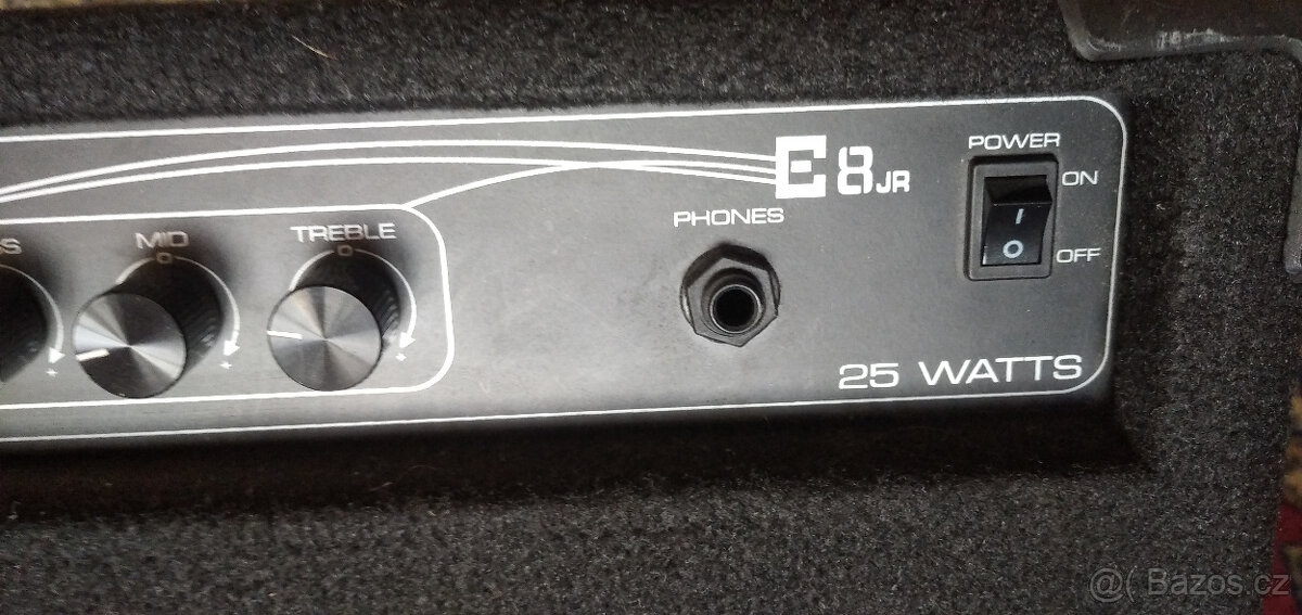 Baskytarový kombo E8 Jr , 25 W - 4