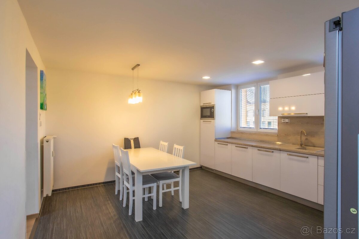 Prodej bytu 3+1 - 138 m² - Višňovka – Pardubice - 4
