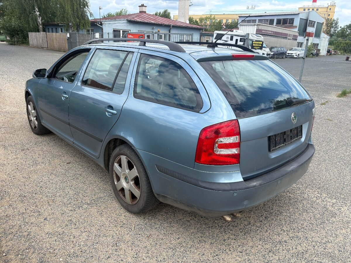 Octavia 2 , 2.0 TDi 103kw , dsg - 4