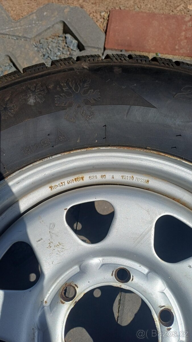 Zimní pneu 215/70 R16 - 4