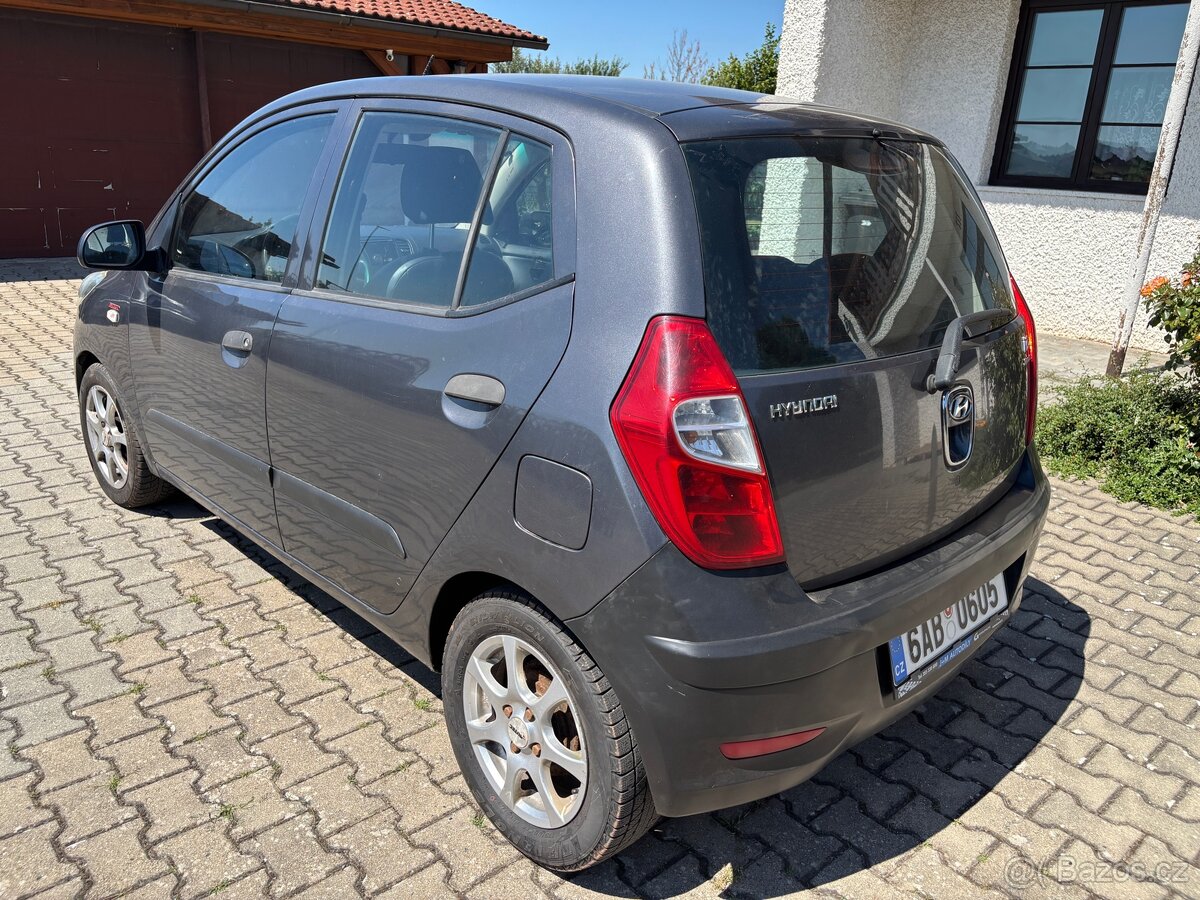 Hyundai i10, 1,1i- 51kw, r. 2011, klima - 4