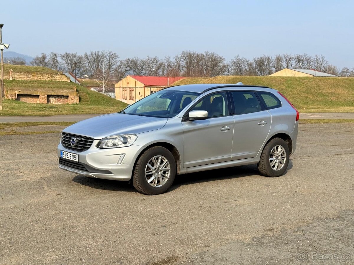 VOLVO XC60 - 4