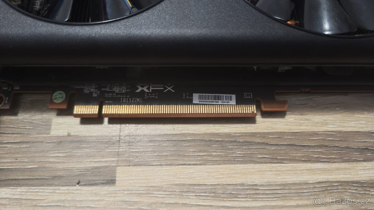 XFX RX 5700 XT TD 8G D6 - 4