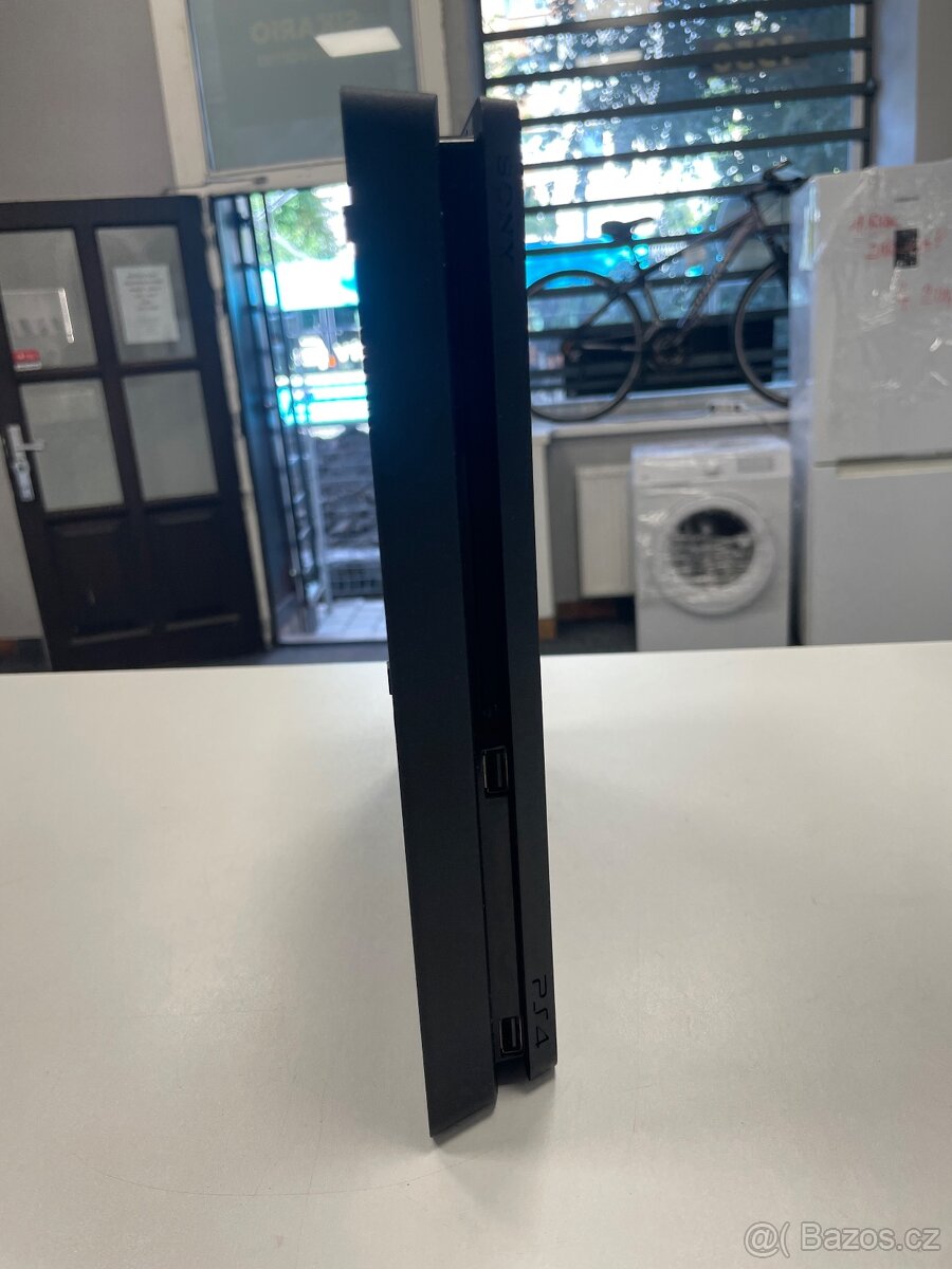 PlayStation 4 Slim + hry - 4