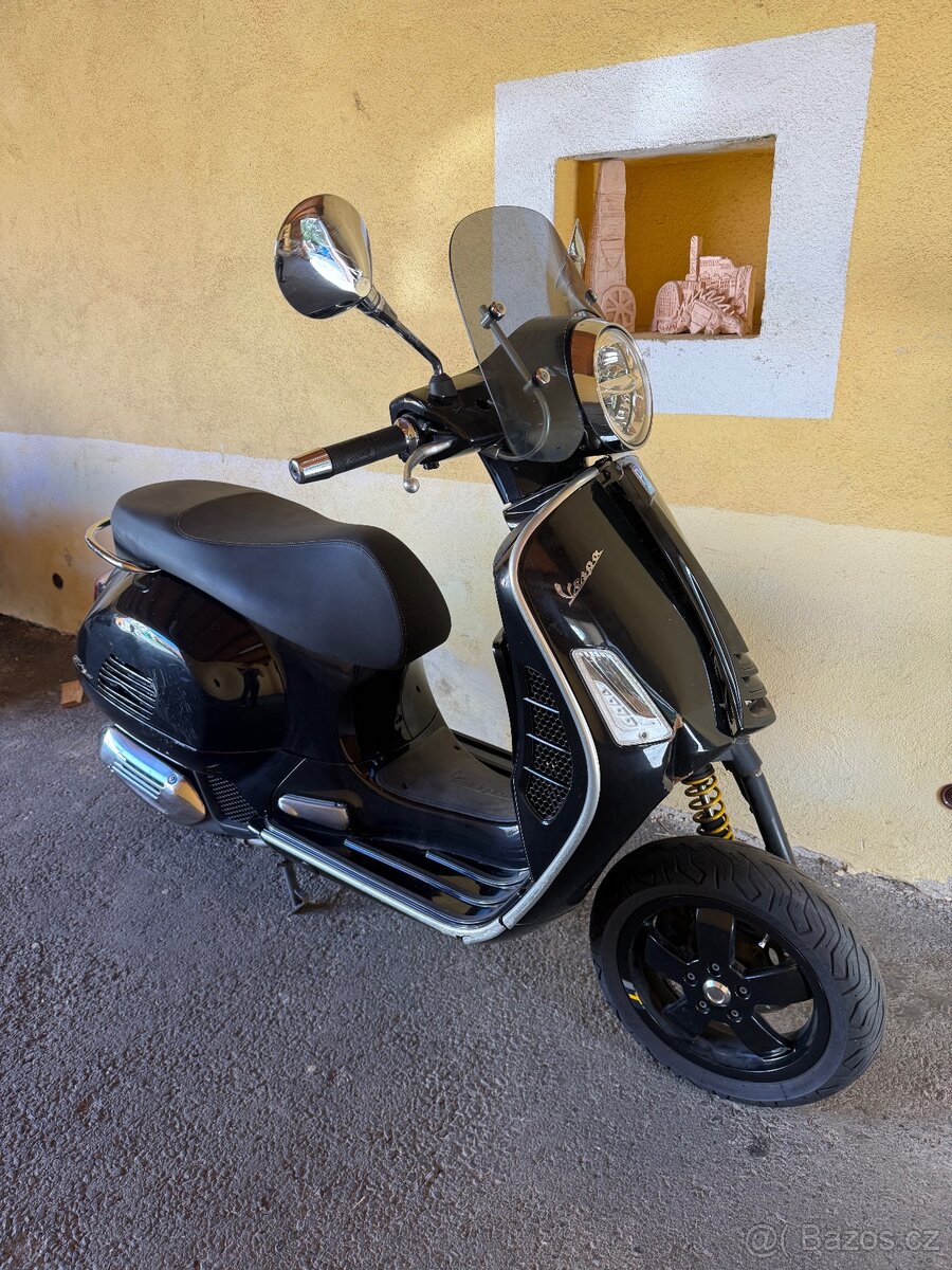 Piaggio Vespa GTS 125 Super Tech 2020 - 4