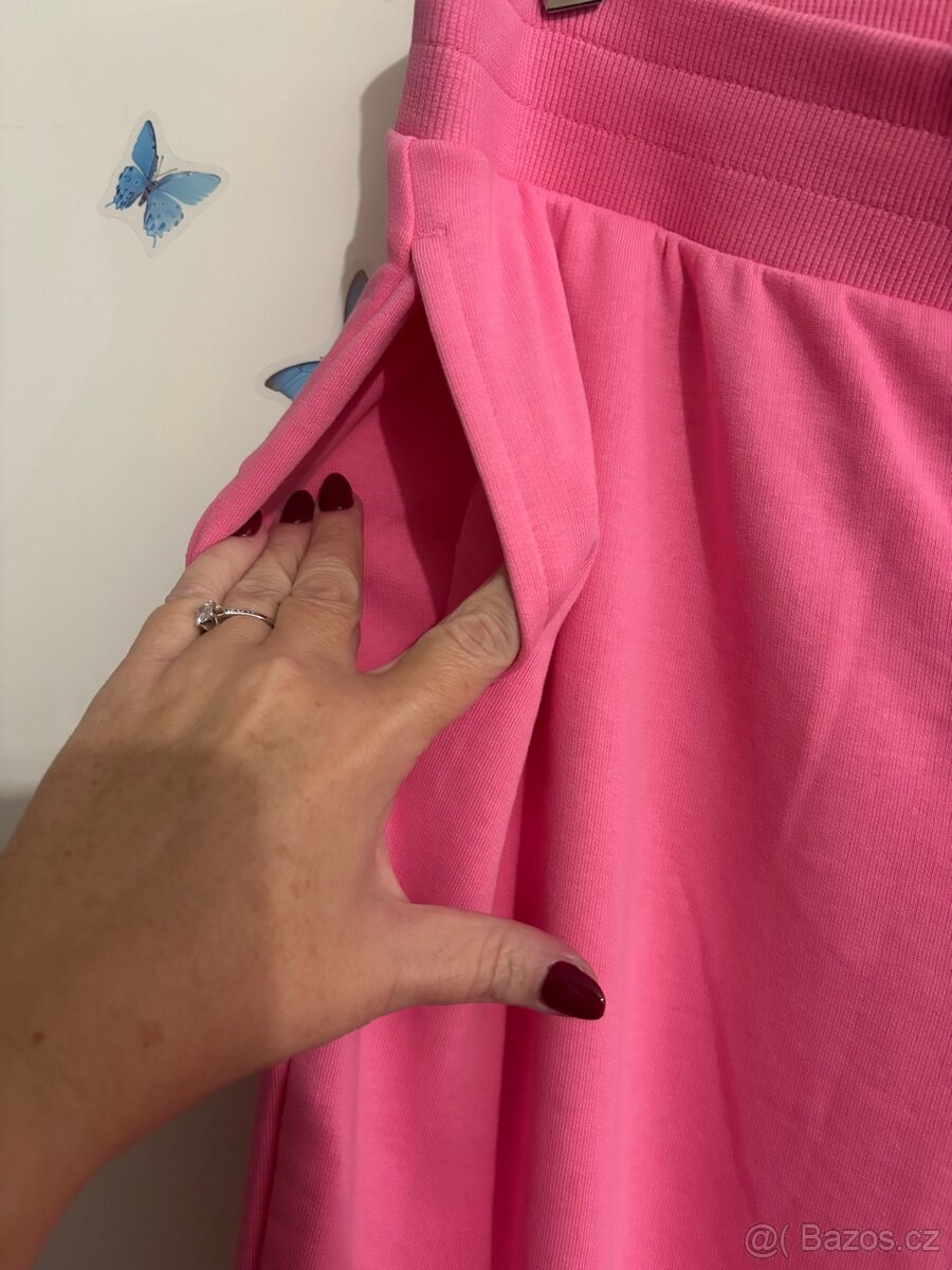 Nové dámské tepláky Puma XL - 4