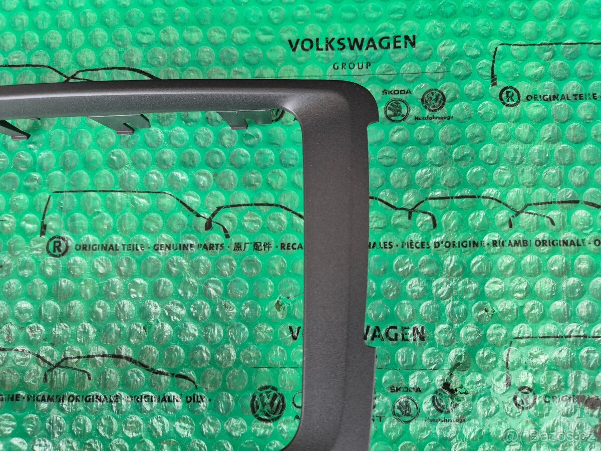 krytka spínačů rámečekautorádia 1Z0858069CC1AR - 4